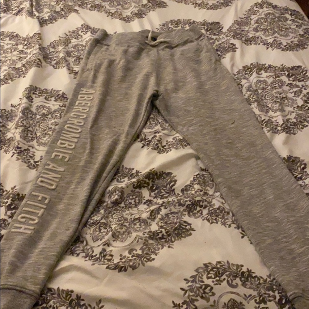 Gray Abercrombie and Fitch kids pants